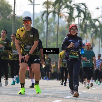 Runner Photo 7010863