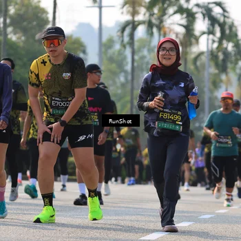 Runner Photo 7010864