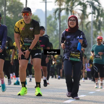 Runner Photo 7010873