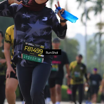 Runner Photo 7010893