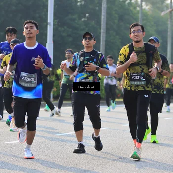 Runner Photo 7010900
