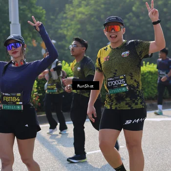 Runner Photo 7010943