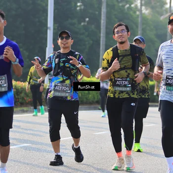 Runner Photo 7010953