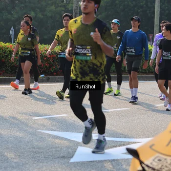 Runner Photo 7011012