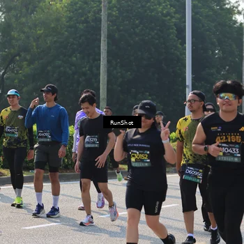 Runner Photo 7011028
