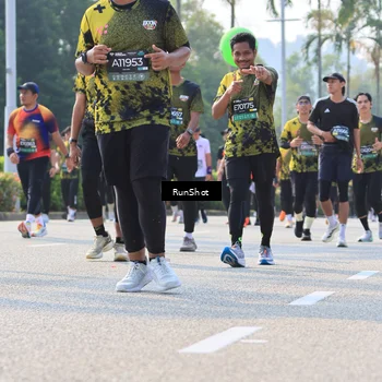 Runner Photo 7011043