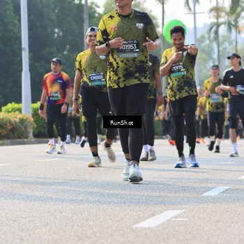 Runner Photo 7011047