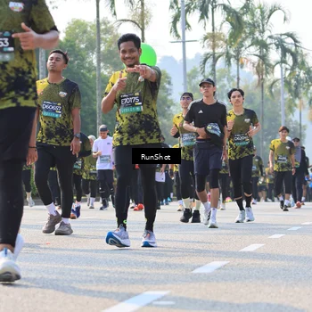 Runner Photo 7011050