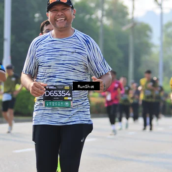 Runner Photo 7011052