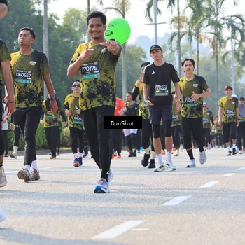 Runner Photo 7011055