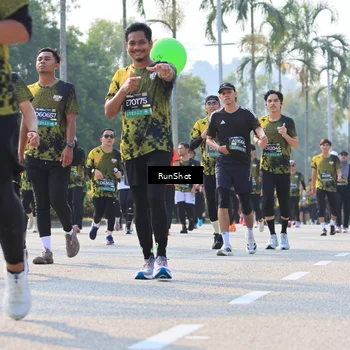 Runner Photo 7011057