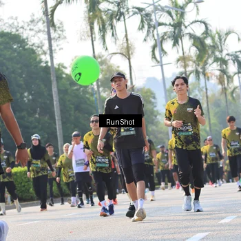 Runner Photo 7011062