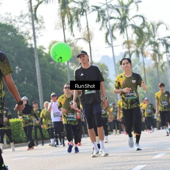 Runner Photo 7011065