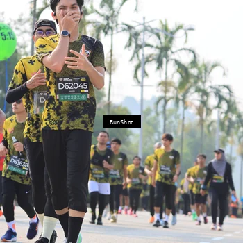 Runner Photo 7011069