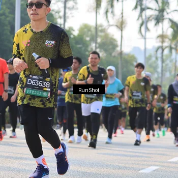 Runner Photo 7011081