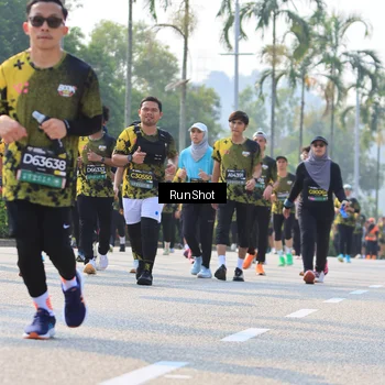 Runner Photo 7011082