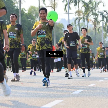 Runner Photo 7011087