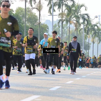 Runner Photo 7011088