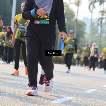 Runner Photo 7011102