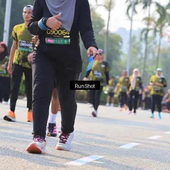 Runner Photo 7011106