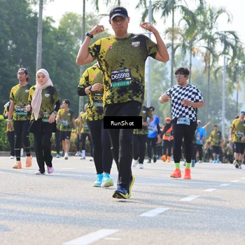 Runner Photo 7011143