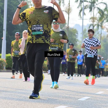 Runner Photo 7011145