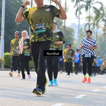Runner Photo 7011148