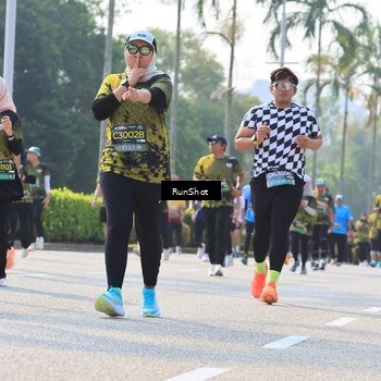 Runner Photo 7011157