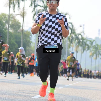 Runner Photo 7011172