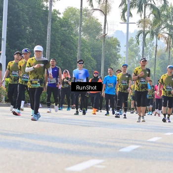 Runner Photo 7011197