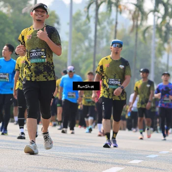 Runner Photo 7011199