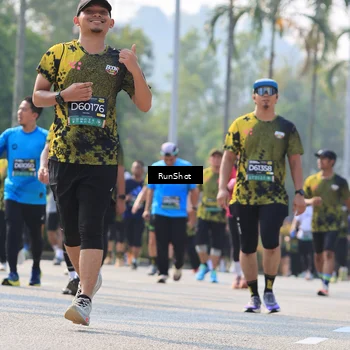 Runner Photo 7011218