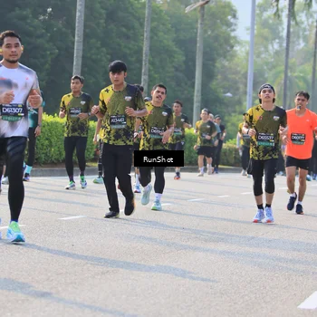 Runner Photo 7011220