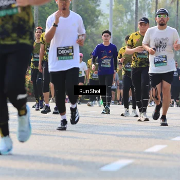 Runner Photo 7011235