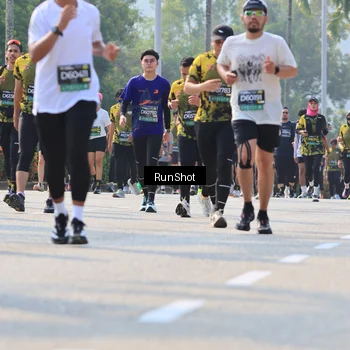 Runner Photo 7011241