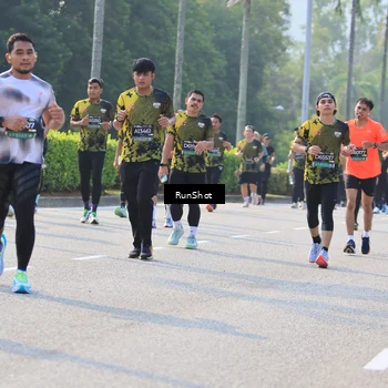 Runner Photo 7011254