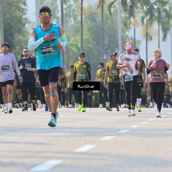Runner Photo 7011304