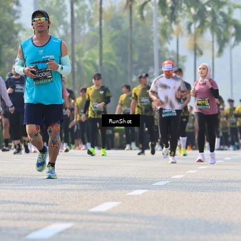 Runner Photo 7011305