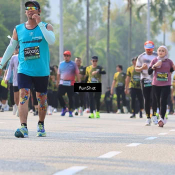 Runner Photo 7011310