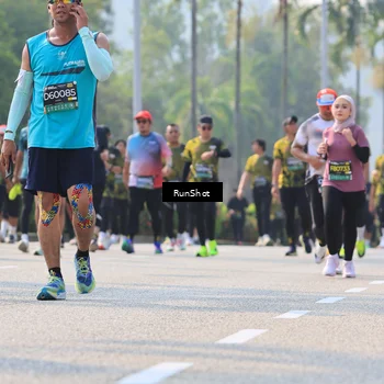 Runner Photo 7011311
