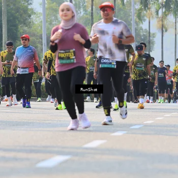 Runner Photo 7011325