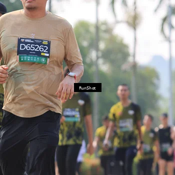 Runner Photo 7011438