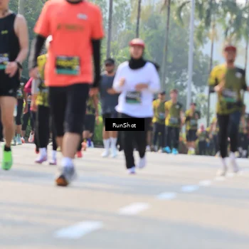 Runner Photo 7011460