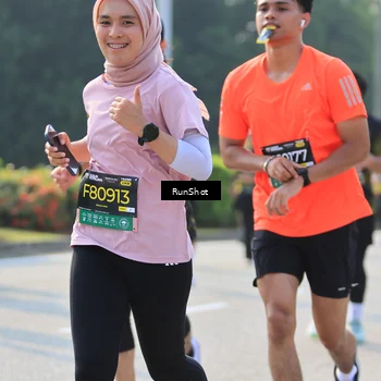 Runner Photo 7011506