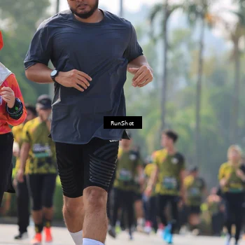 Runner Photo 7011512