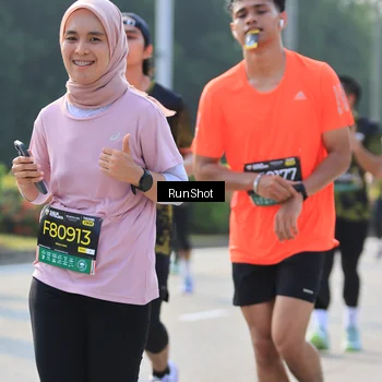 Runner Photo 7011520