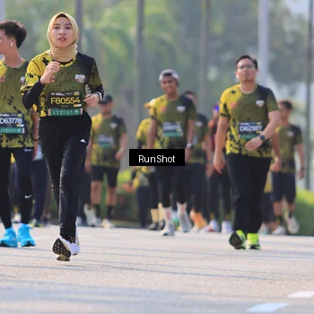 Runner Photo 7011524