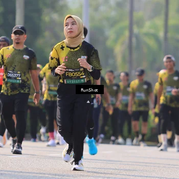 Runner Photo 7011535