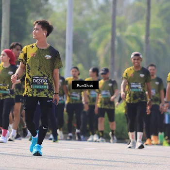Runner Photo 7011543
