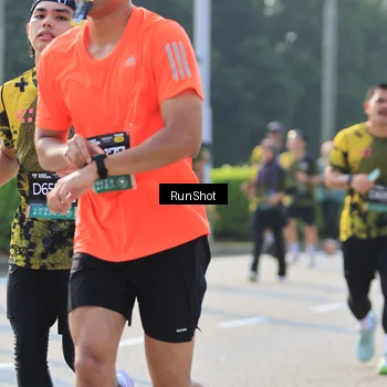 Runner Photo 7011546
